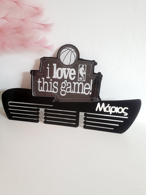 Κρεμάστρα μεταλλίων με θέμα NBA και όνομα σε συσκευασία 1 τεμαχίου - So Cute Cut