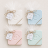 Minimal pastel σουβέρ από πλεξιγκλάς με ανάγλυφο μάτι δεμένο ως μπομπονιέρα γάμου με τούλι και λινάτσα, so cute cut