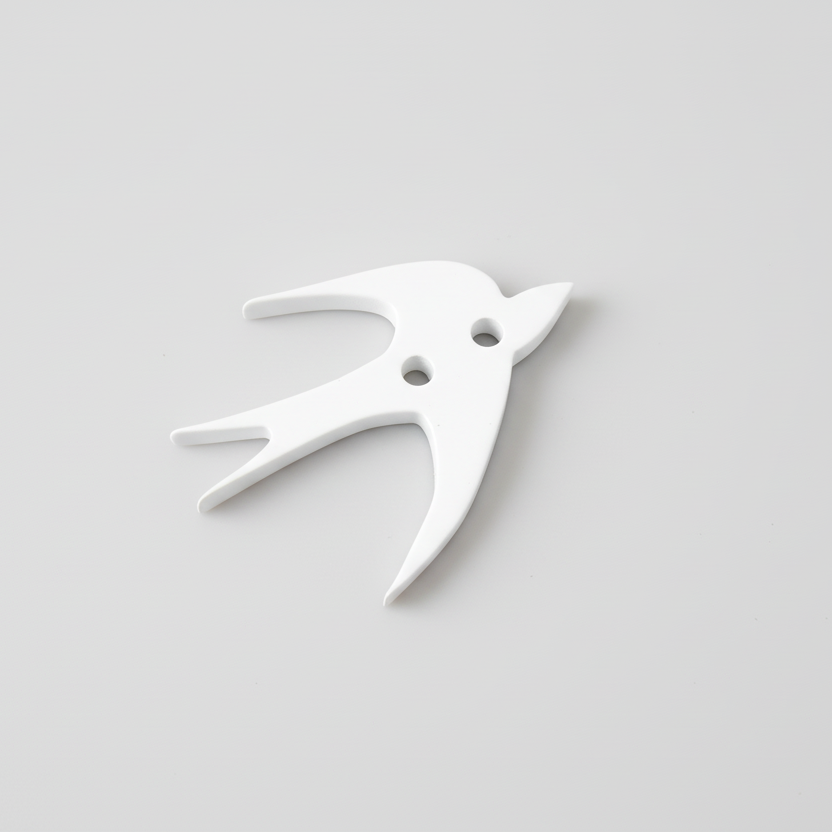 Ακρυλικό πλέξι μοτίφ χελιδόνι για μαρτάκι με 2 τρύπες σε συσκευασία 20 τεμαχίων