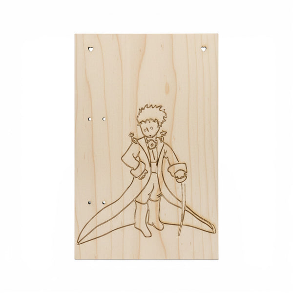 Ξύλινη ορθογώνια πλάτη λαμπάδας με χάραξη Μικρός Πρίγκιπας 28x18 cm