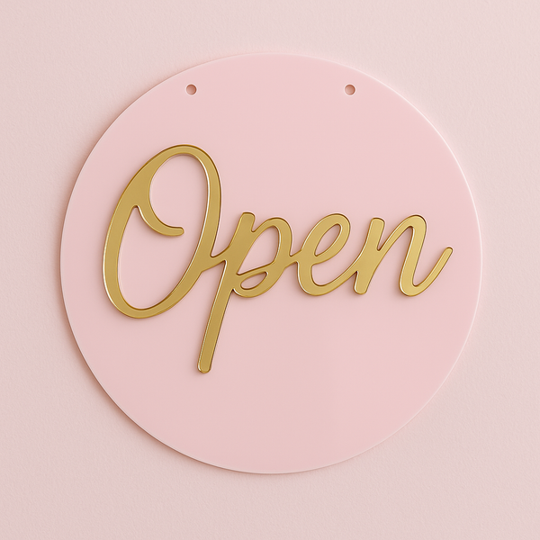 Πινακίδα “Open / Closed” διπλής όψης από ροζ ακρυλικό με χρυσή καθρεπτέ επιγραφή – So Cute Cut