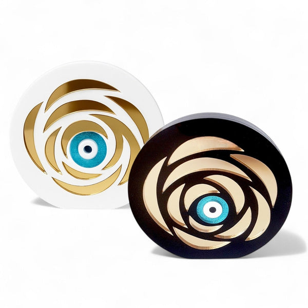 Petal Eye γούρι, επιτραπέζιο χειροποίητο plexiglass με μάτι & χρυσά πέταλα σε μαύρο ή λευκό – So Cute by Dimi