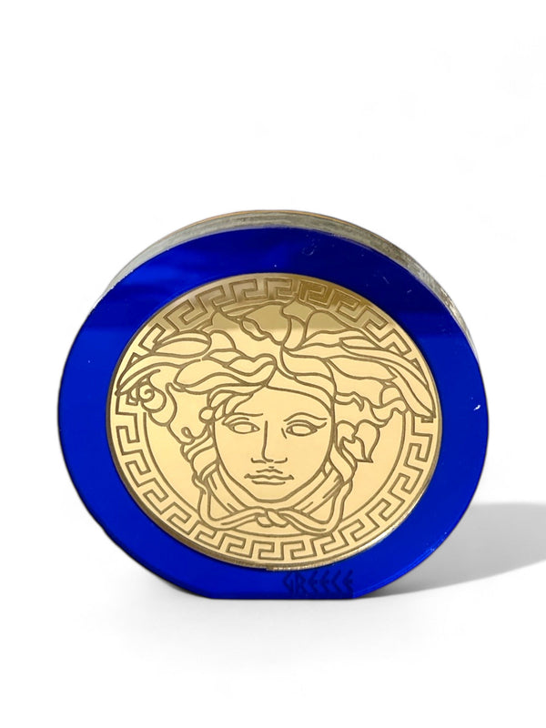 Γούρι μέδουσα από πλεξιγκλάς καθρέφτη σε στρογγυλό σχήμα, χειροποίητο, διάμετρος 12,5 εκ.