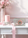 Επιτραπέζιο plexiglass γούρι με ροζ ματάκι – ιδανικό για μπομπονιέρες βάπτισης | So Cute Cut