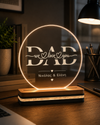 Φωτιστικό LED plexiglass DAD We Love You με χάραξη και προσωποποίηση ονομάτων παιδιών σε ξύλινη χειροποίητη βάση, so cute cut