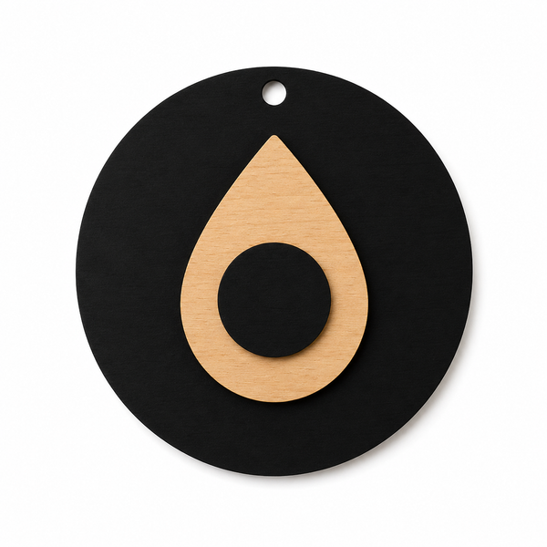 Minimal Evil Eye Circle από μαύρο MDF με λεπτομέρεια από MDF οξιάς και μαύρο κέντρο | So Cute Cut