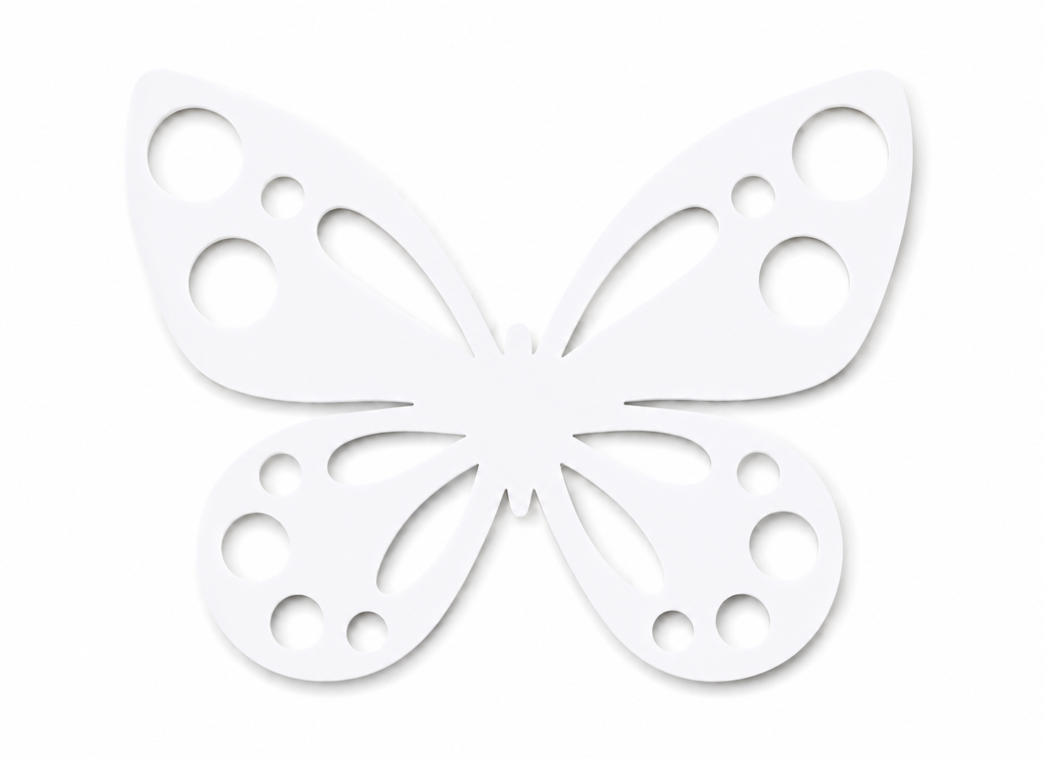 Luna Butterfly ακρυλική πεταλούδα Laser Cut από πλεξιγκλάς με διακοσμητικά cut-outs για μπομπονιέρες βάπτισης, λαμπάδες και DIY δημιουργίες | So Cute Cut