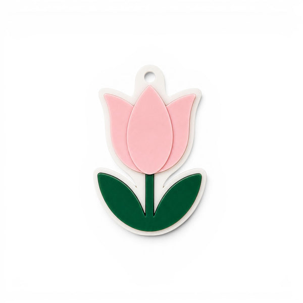Minimal acrylic tulip στοιχείο για μπομπονιέρα βάπτισης με baby pink πέταλα και πράσινα φύλλα πάνω σε λευκή βάση πλεξιγκλάς by So Cute Cut